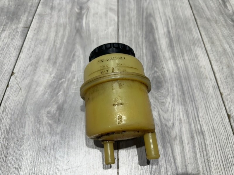 Бачок гидроусилителя руля, 500 рублей, Москва