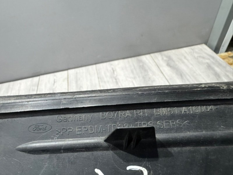 Накладка крыла, 550 рублей, Москва