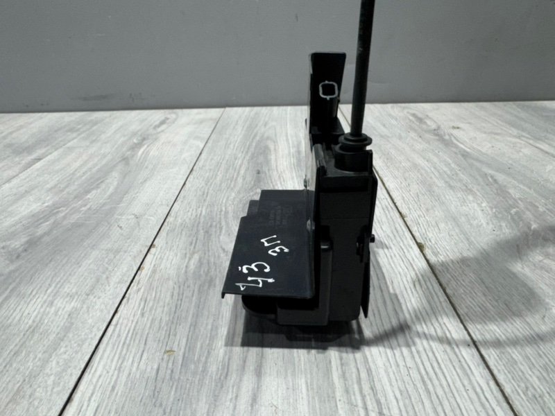 Замок двери задней правой, 2000 рублей, Москва