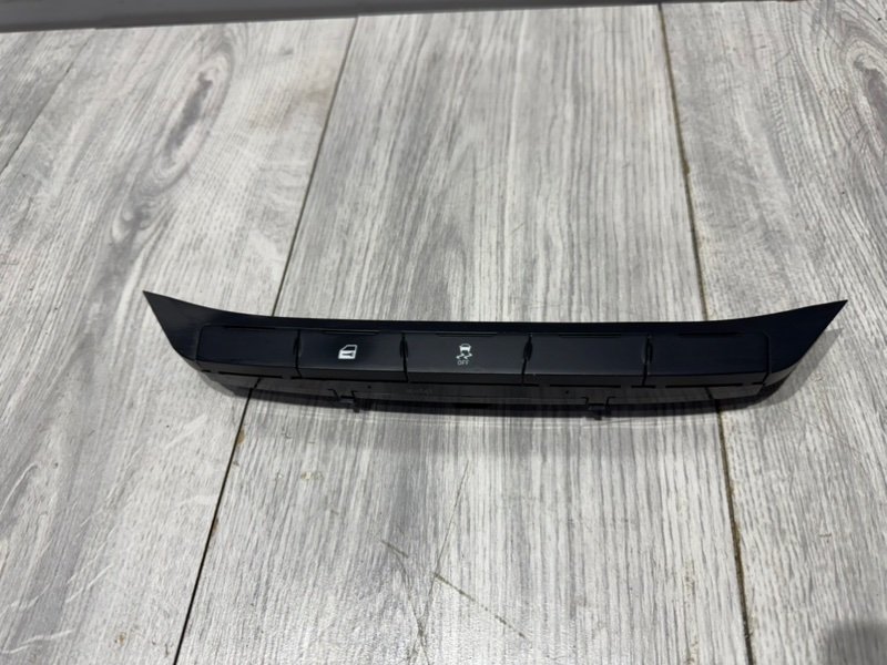 Кнопка центрального замка, 1000 рублей, Москва