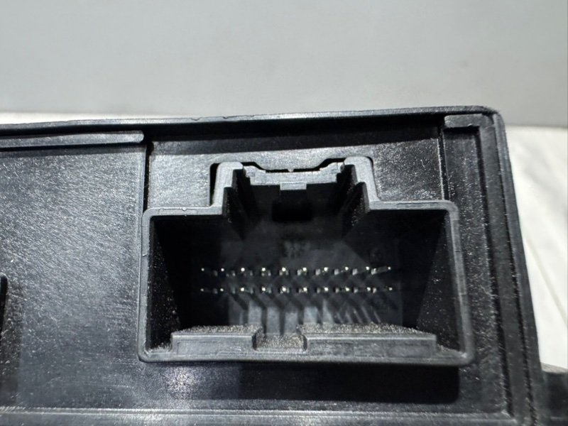 Блок электронный, 1000 рублей, Москва