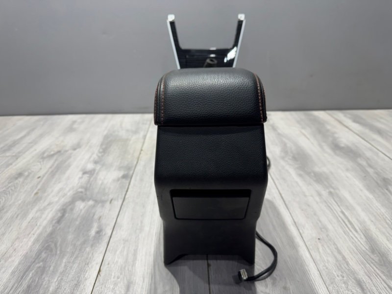 Подлокотник, 2500 рублей, Москва