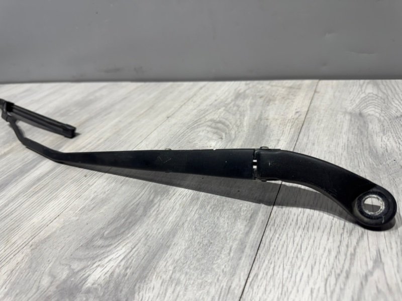 Поводок стеклоочистителя передний, 1000 рублей, Москва