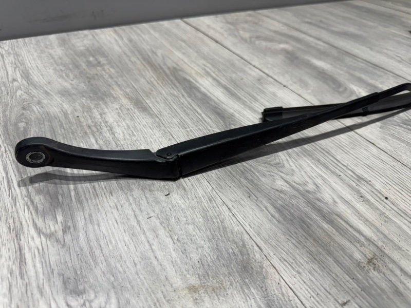 Поводок стеклоочистителя передний, 1000 рублей, Москва