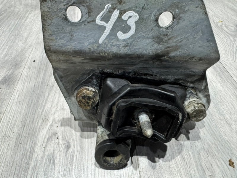 Опора двигателя, 1500 рублей, Москва