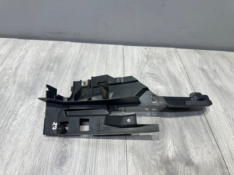 Накладка крыла, 1000 рублей, Москва