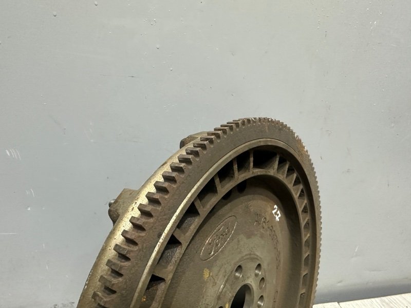 Маховик, 1500 рублей, Москва