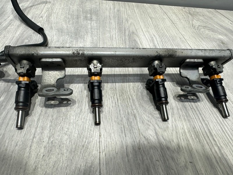 Топливная рейка, 4000 рублей, Москва