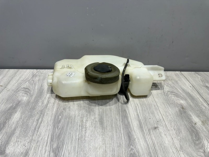 Бачок омывателя лобового стекла, 500 рублей, Москва