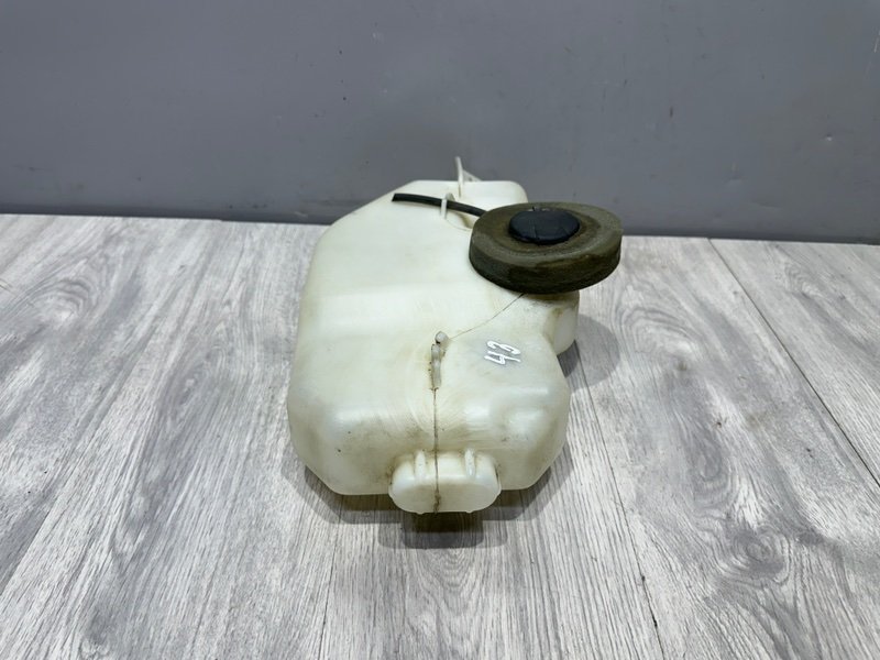 Бачок омывателя лобового стекла, 500 рублей, Москва