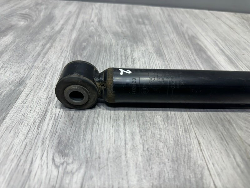 Амортизатор задний, 1000 рублей, Москва