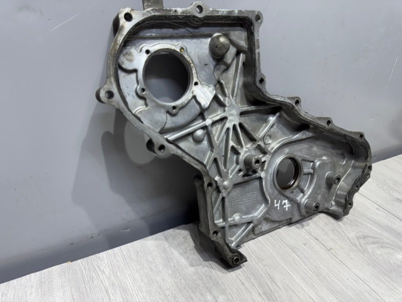 Крышка двигателя, Москва