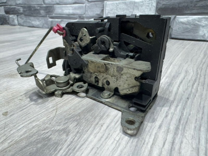 Замок двери передней левой, 3000 рублей, Москва