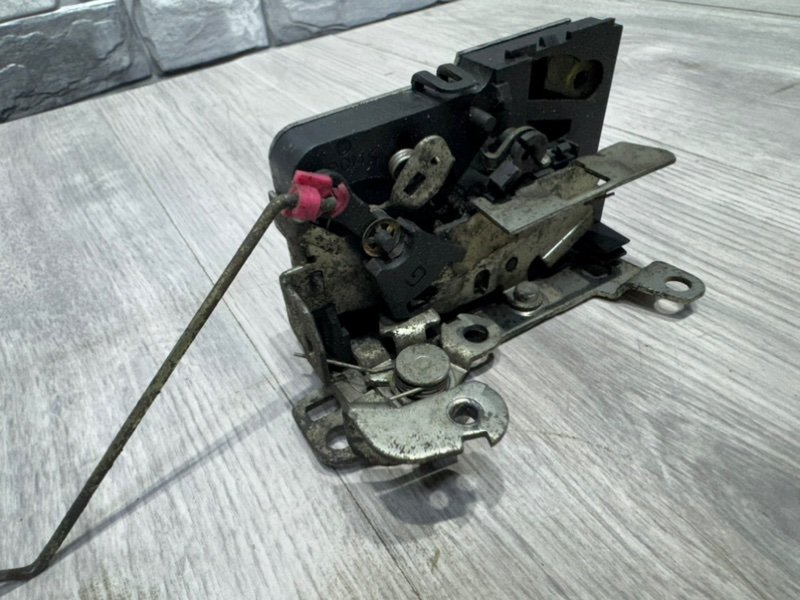 Замок двери передней левой, 3000 рублей, Москва