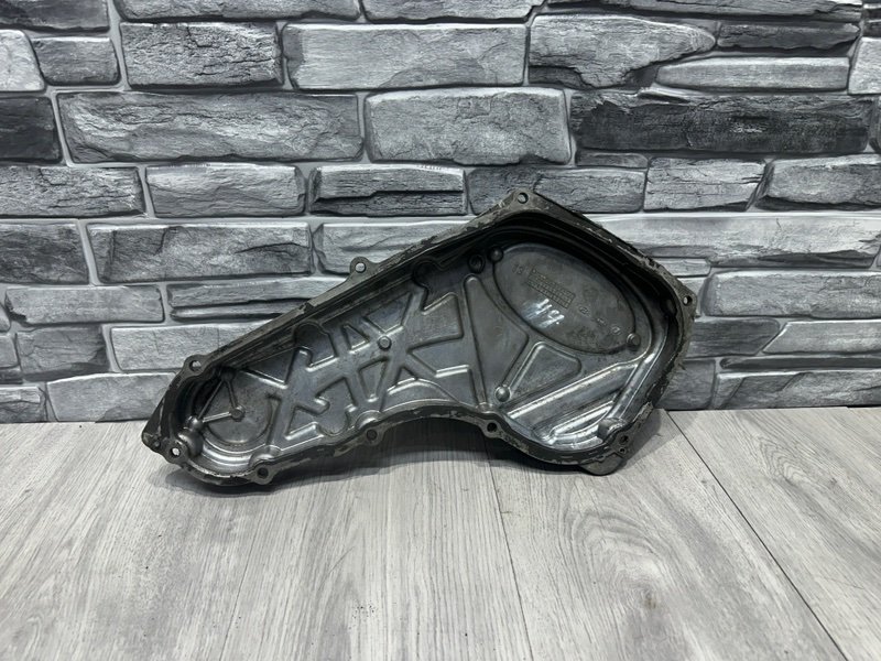 Крышка двигателя, Москва