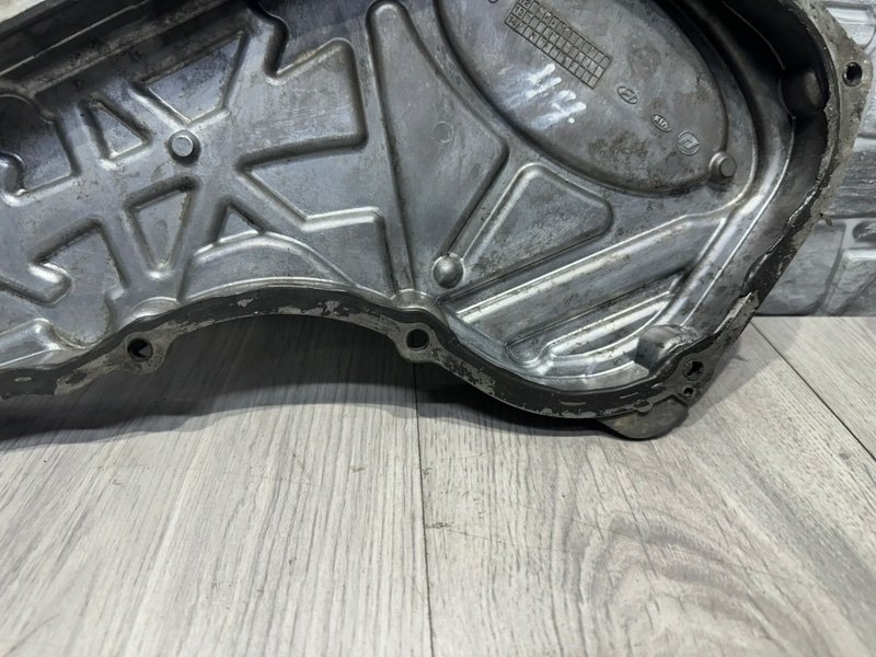 Крышка двигателя, Москва