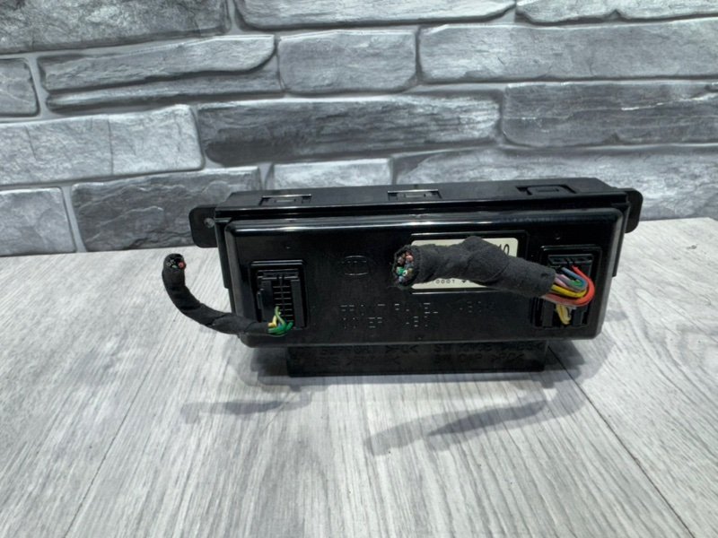 Дисплей информационный, 1000 рублей, Москва