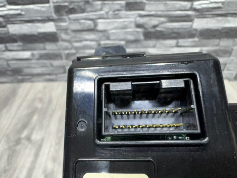 Дисплей информационный, 1000 рублей, Москва