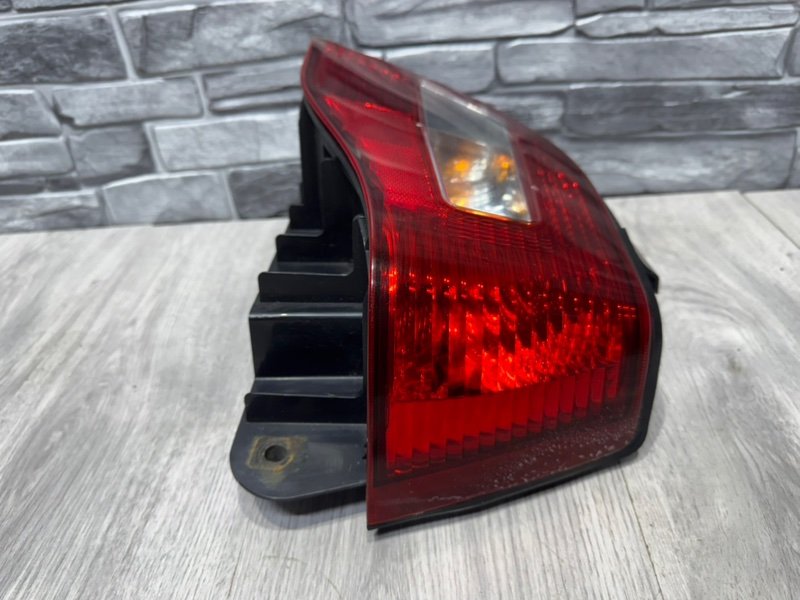 Фонарь задний правый, 2500 рублей, Москва