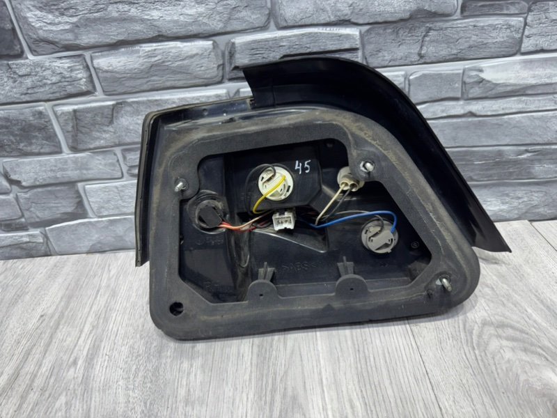 Фонарь задний правый, 2500 рублей, Москва