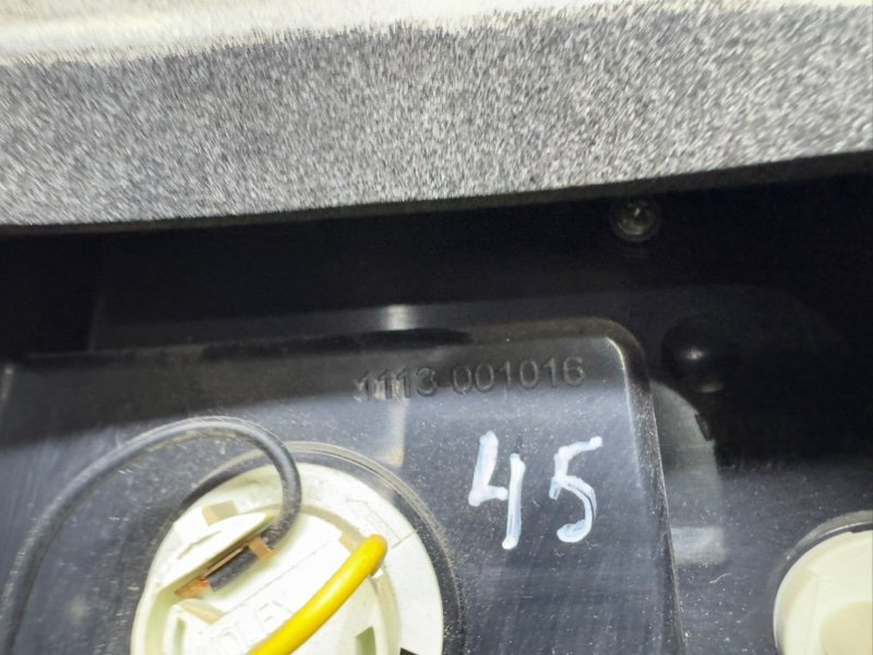 Фонарь задний правый, 2500 рублей, Москва