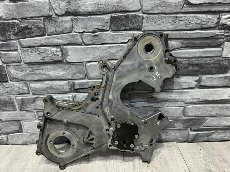 Крышка двигателя, Москва