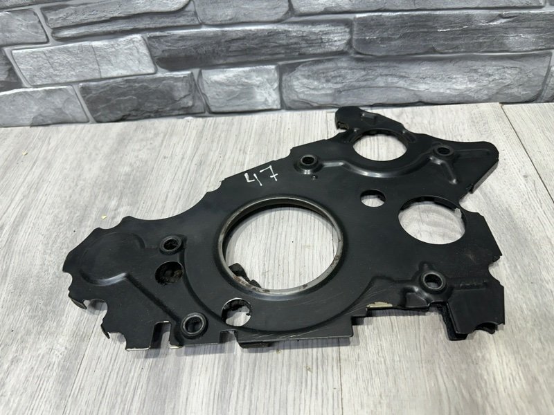 Крышка двигателя, Москва