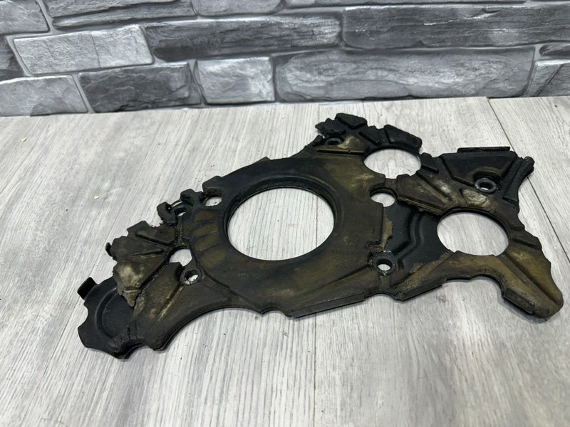 Крышка двигателя, Москва