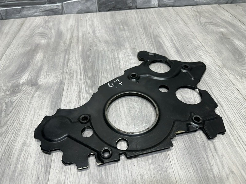 Крышка двигателя, Москва