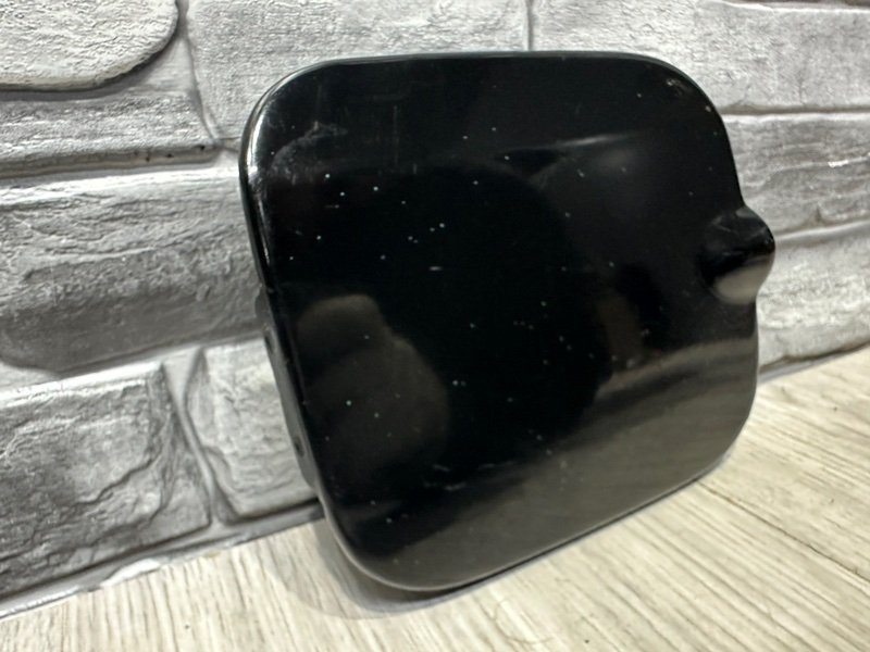 Лючок топливного бака, 500 рублей, Москва