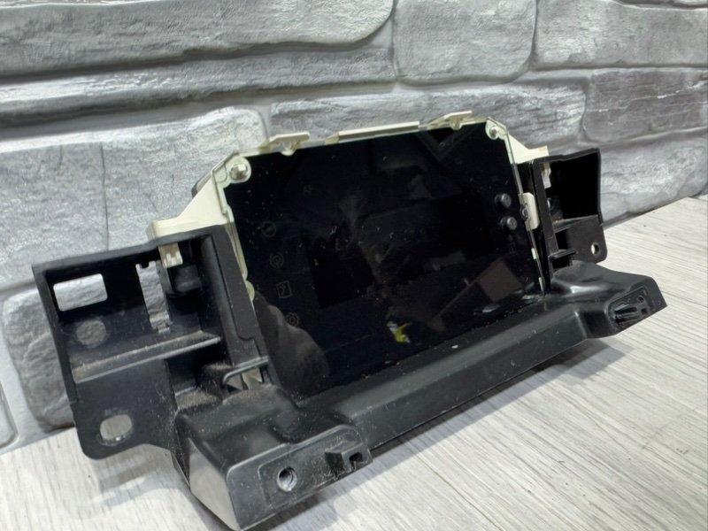 Дисплей информационный, 1000 рублей, Москва