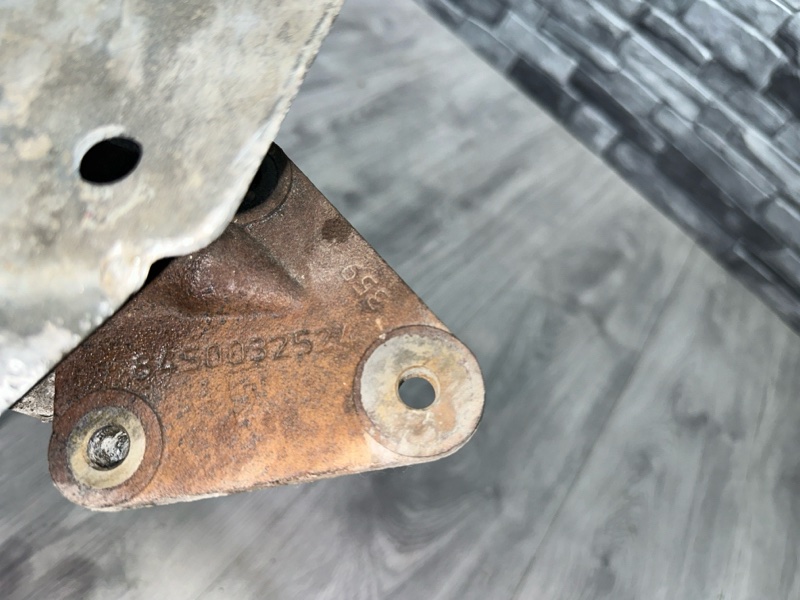 Опора двигателя, 1500 рублей, Москва