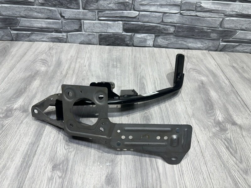 Педаль тормоза, 1000 рублей, Москва