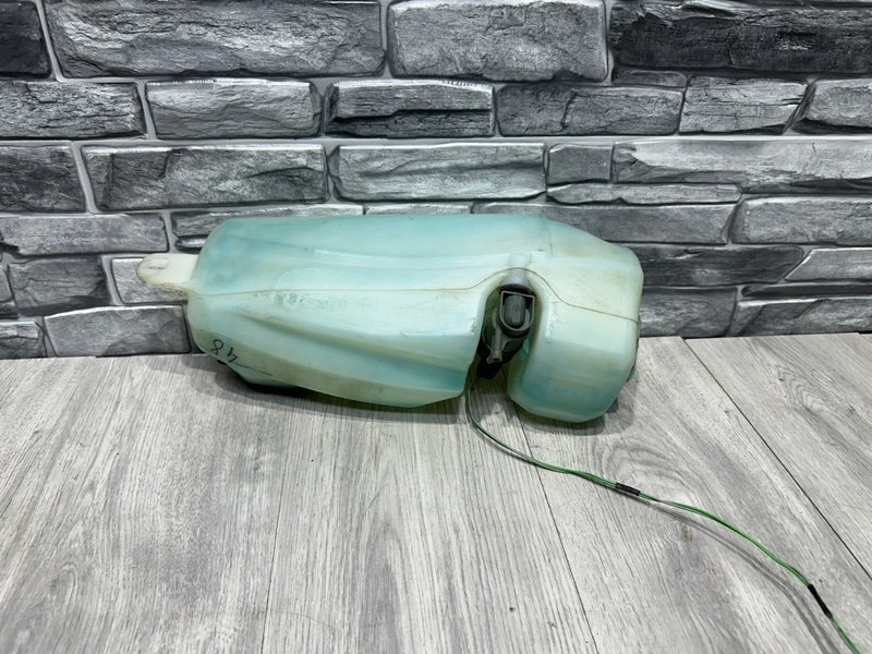 Бачок омывателя лобового стекла, 1000 рублей, Москва