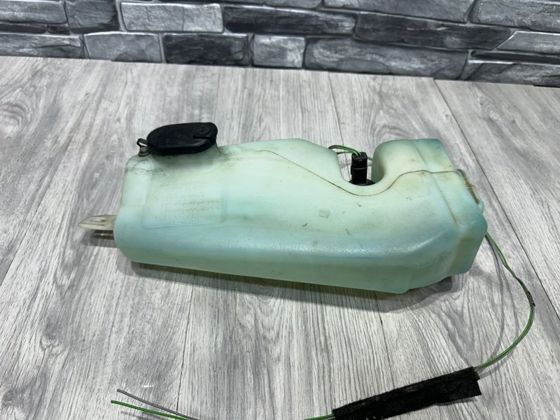 Бачок омывателя лобового стекла, 1000 рублей, Москва