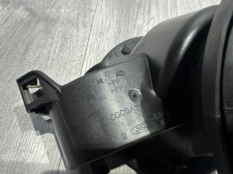 Лючок топливного бака, 1500 рублей, Москва