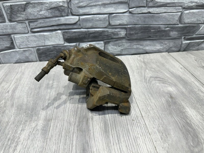 Суппорт тормозной передний правый, 1000 рублей, Москва