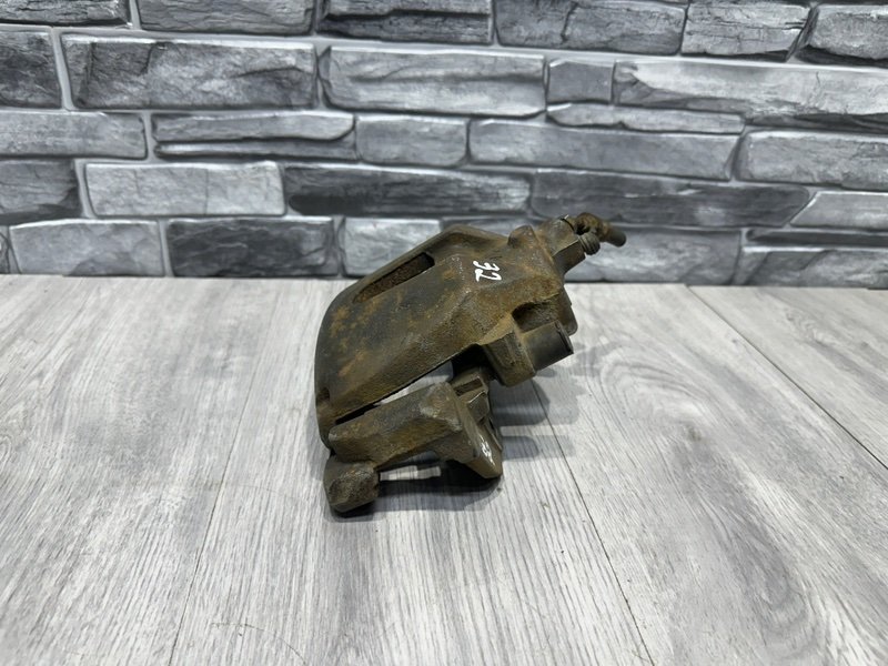 Суппорт тормозной передний правый, 1000 рублей, Москва