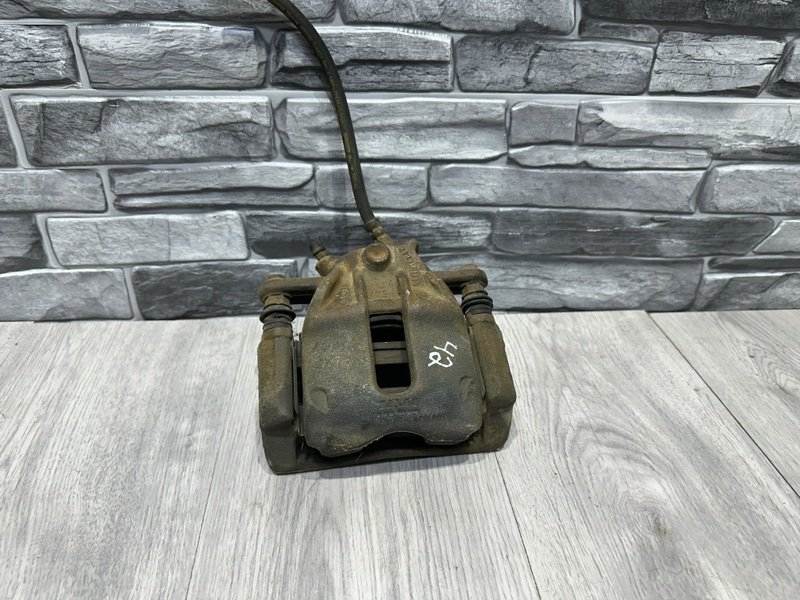 Суппорт тормозной передний правый, 1800 рублей, Москва