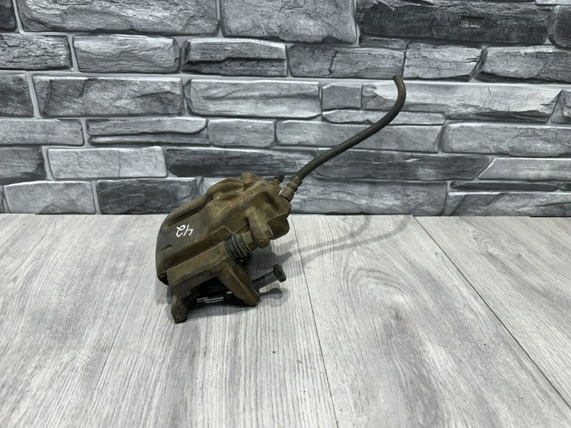 Суппорт тормозной передний правый, 1800 рублей, Москва