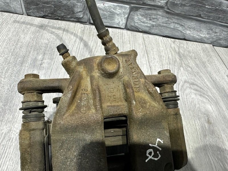 Суппорт тормозной передний правый, 1800 рублей, Москва