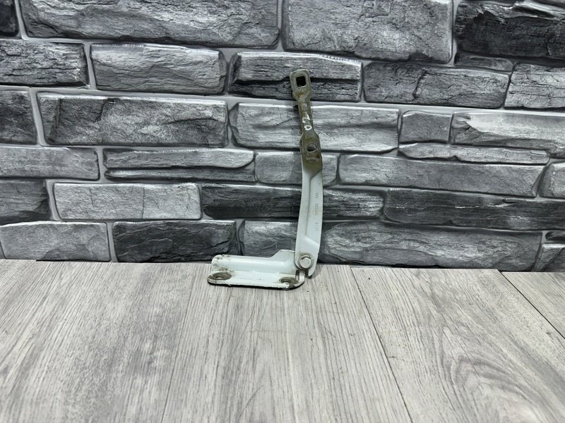 Петля капота, 1000 рублей, Москва