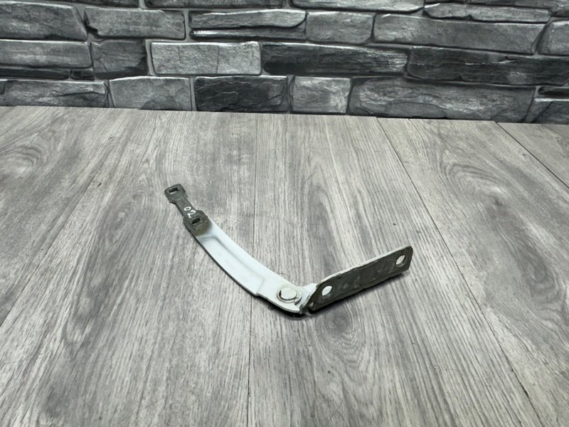 Петля капота, 1000 рублей, Москва