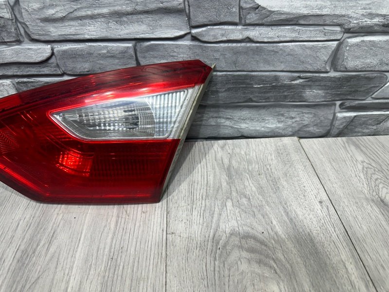 Фонарь задний правый, 3000 рублей, Москва