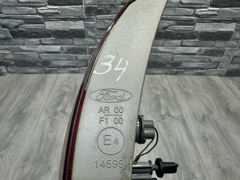 Фонарь задний правый, 3000 рублей, Москва