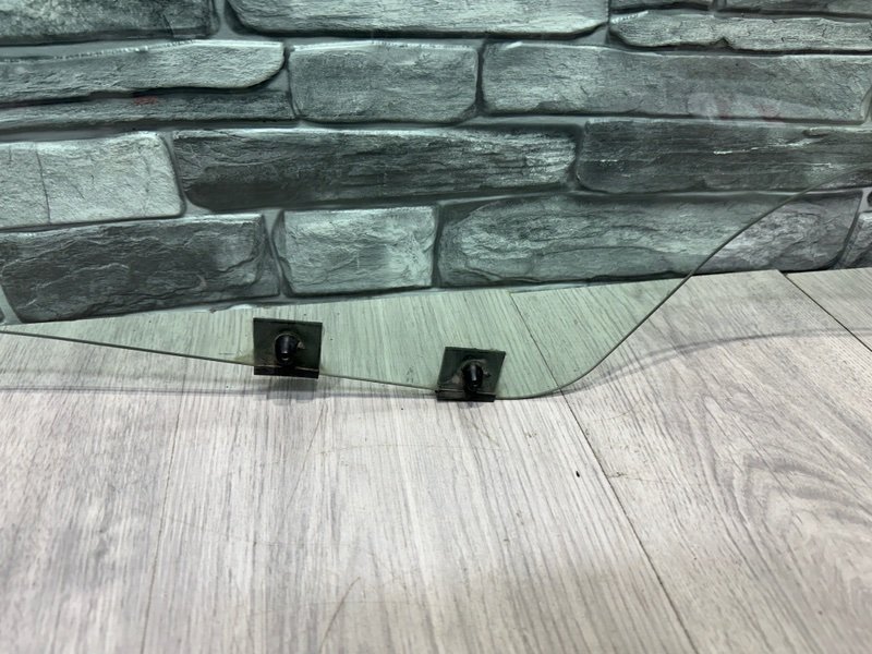 Стекло двери передней левой, 3000 рублей, Москва