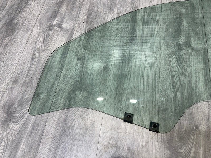 Стекло двери передней левой, 3000 рублей, Москва