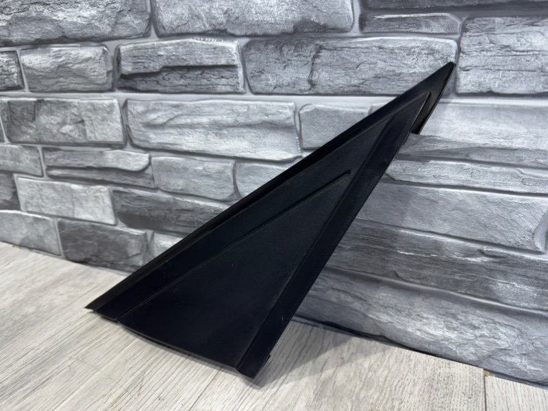 Накладка крыла, 500 рублей, Москва