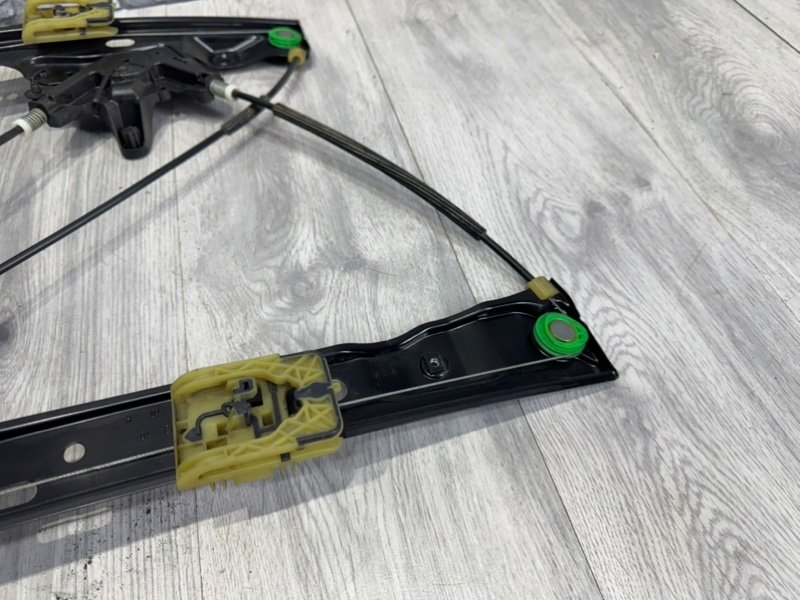 Стеклоподъемник передний, 2000 рублей, Москва