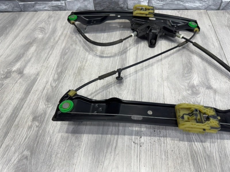 Стеклоподъемник передний, 2000 рублей, Москва